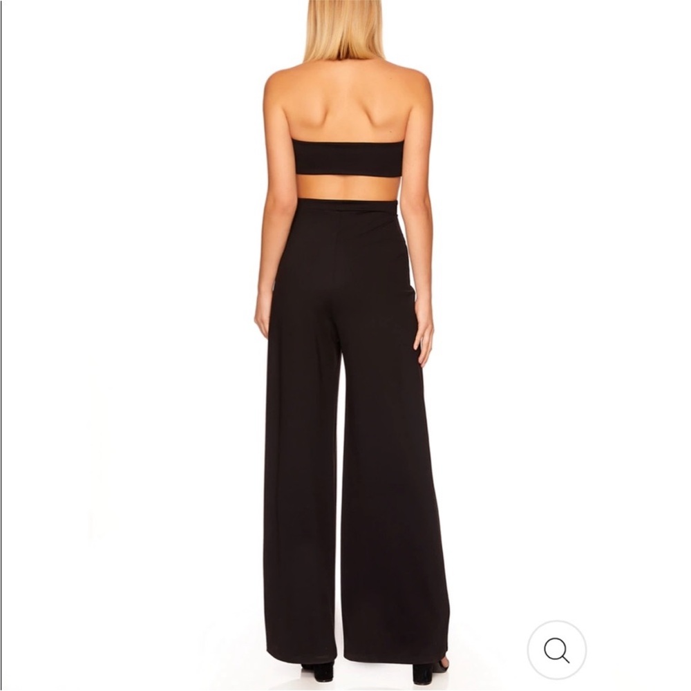 Elegant Black Strapless Jumpsuit - Picture 3 of 3